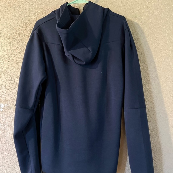 nike tech fleece hoodie - Picture 2 of 2